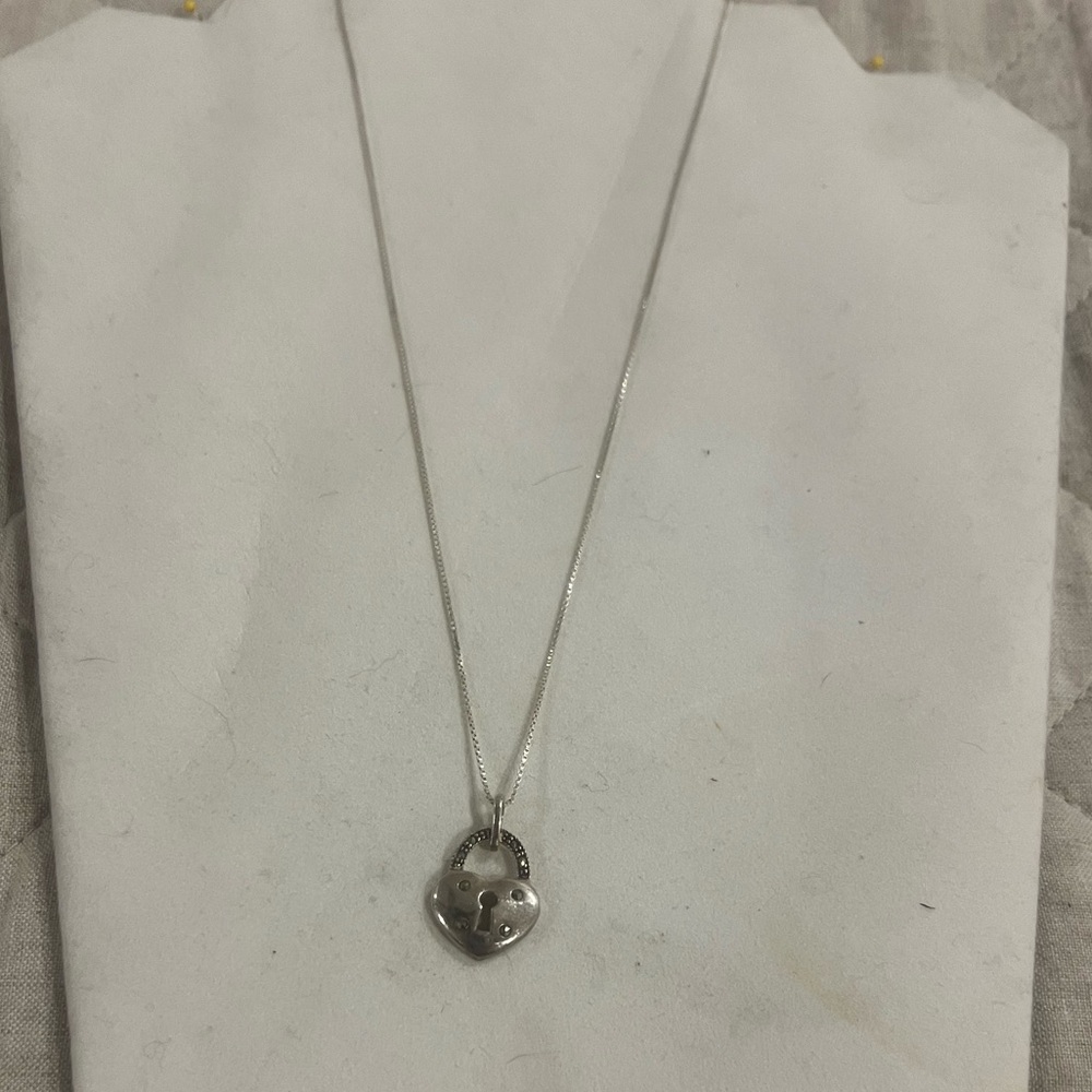 Silver Heart Pendant Necklace